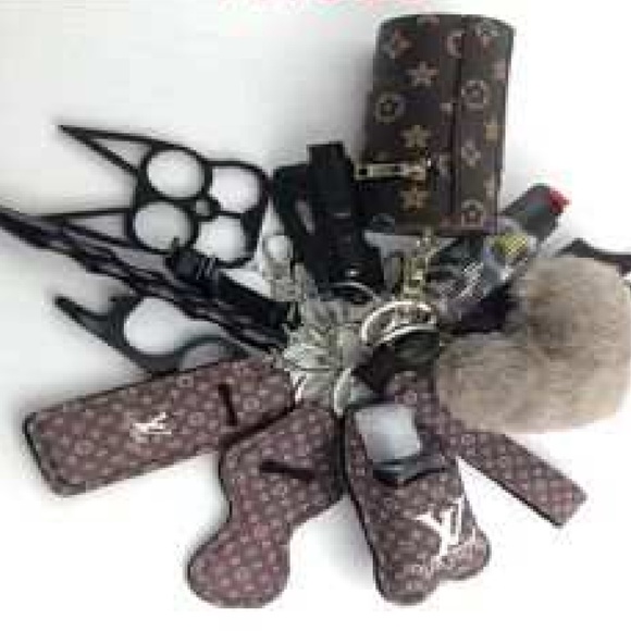 Affordable Gifts, Safety Keychain set, Premoum Luxury Christmas Gifts for her - Picture 1 of 9